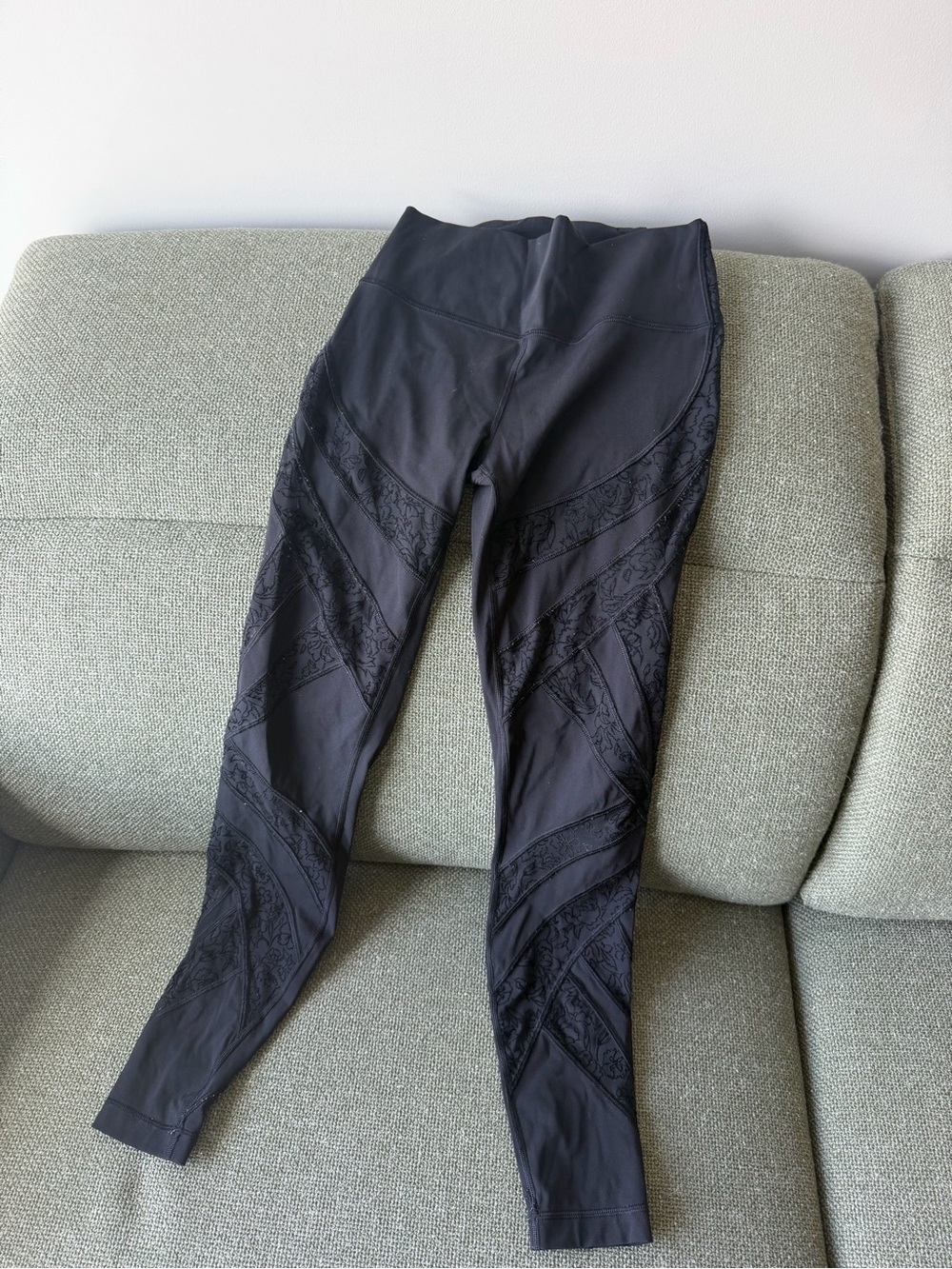 RARE Lululemon Sheer Floral Black High-Waist Active Leggings